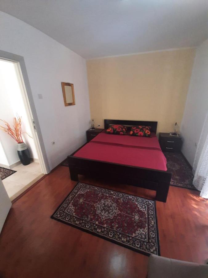 Apartment Pavle Perovic Sveti Stefan Buitenkant foto